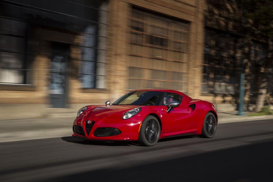  Alfa Romeo 4C (960) 2014 года  (NA) (фото 15 из 40)